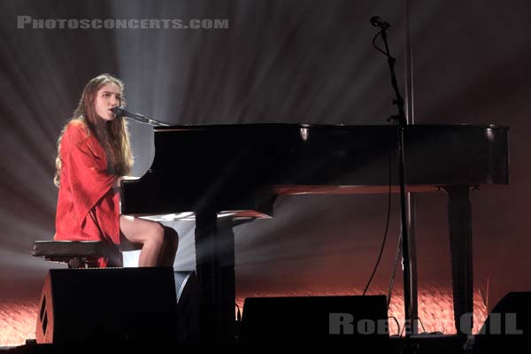 BIRDY - 2016-05-04 - PARIS - Olympia - 